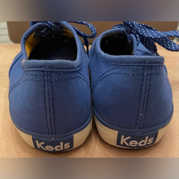 Keds Women’s size 7 Blue shoes. - Picture 8 of 14